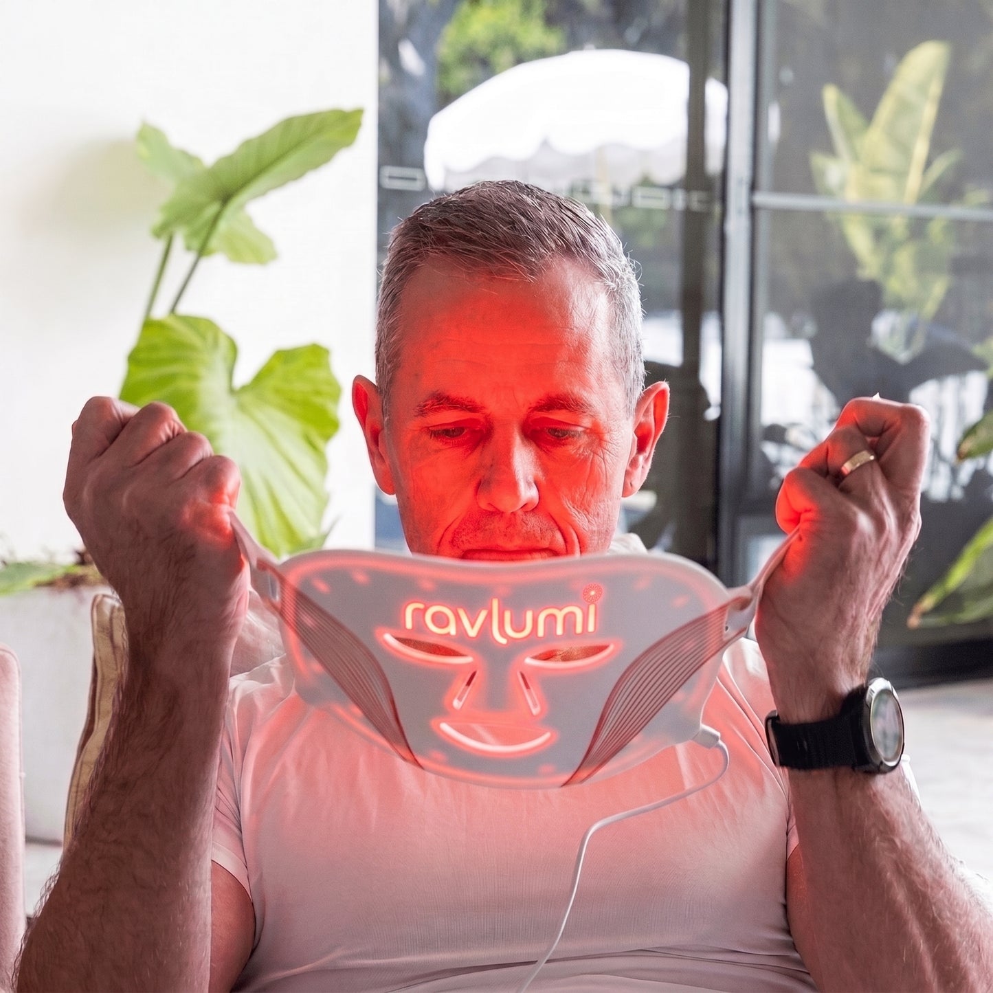Ravlumi LED Light Therapy Mask — Multi-Wavelength Skin Renewal